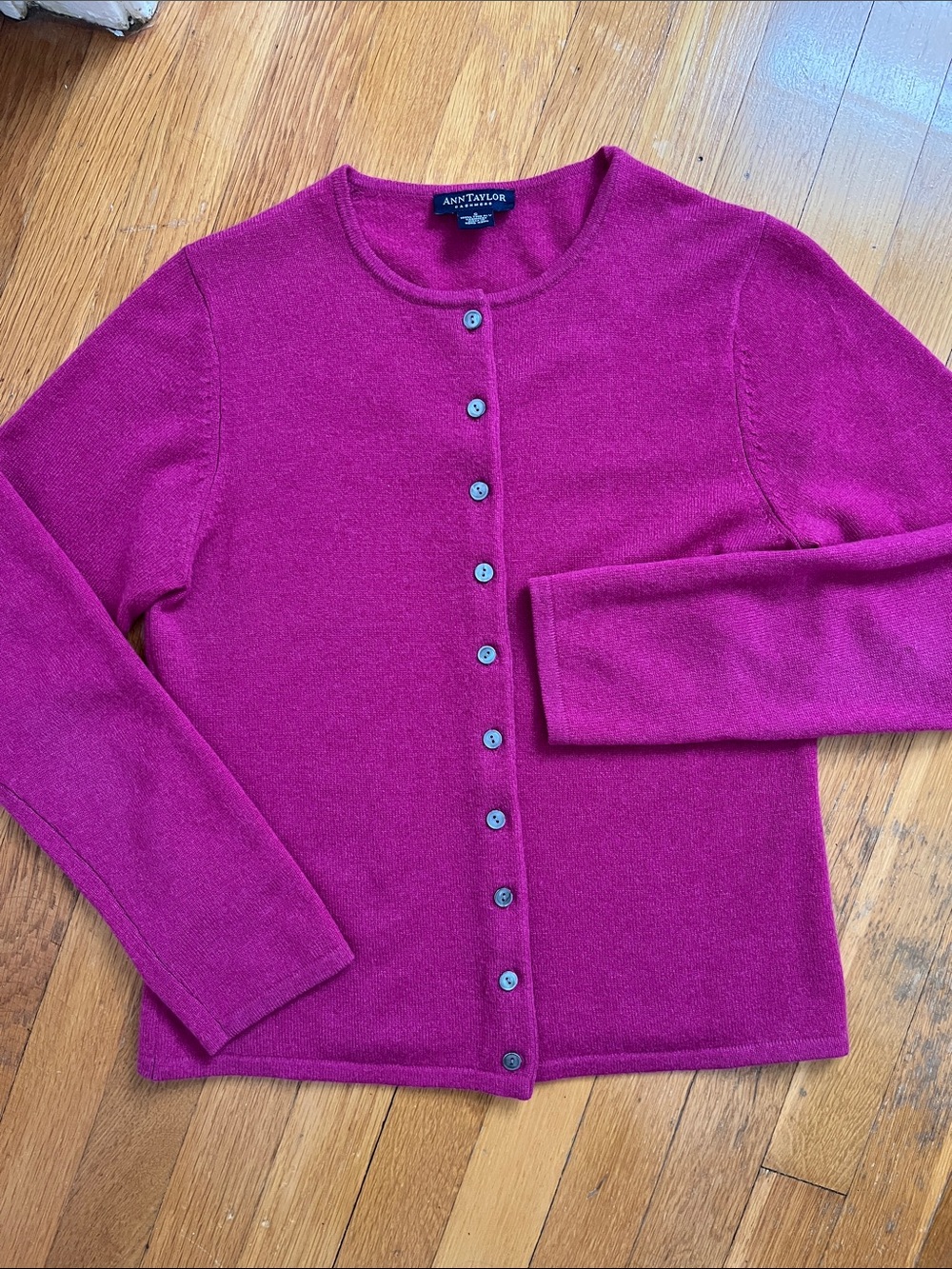 Cashmere Ann Cardigan Classic Size S Magenta Berry Cashmere Sweater Button Front